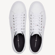 Load image into Gallery viewer, Tommy Hilfiger Essential Leather Trainer
