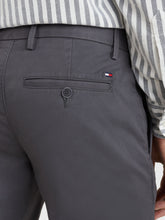Load image into Gallery viewer, Tommy Hilfiger Core Bleecker Chino
