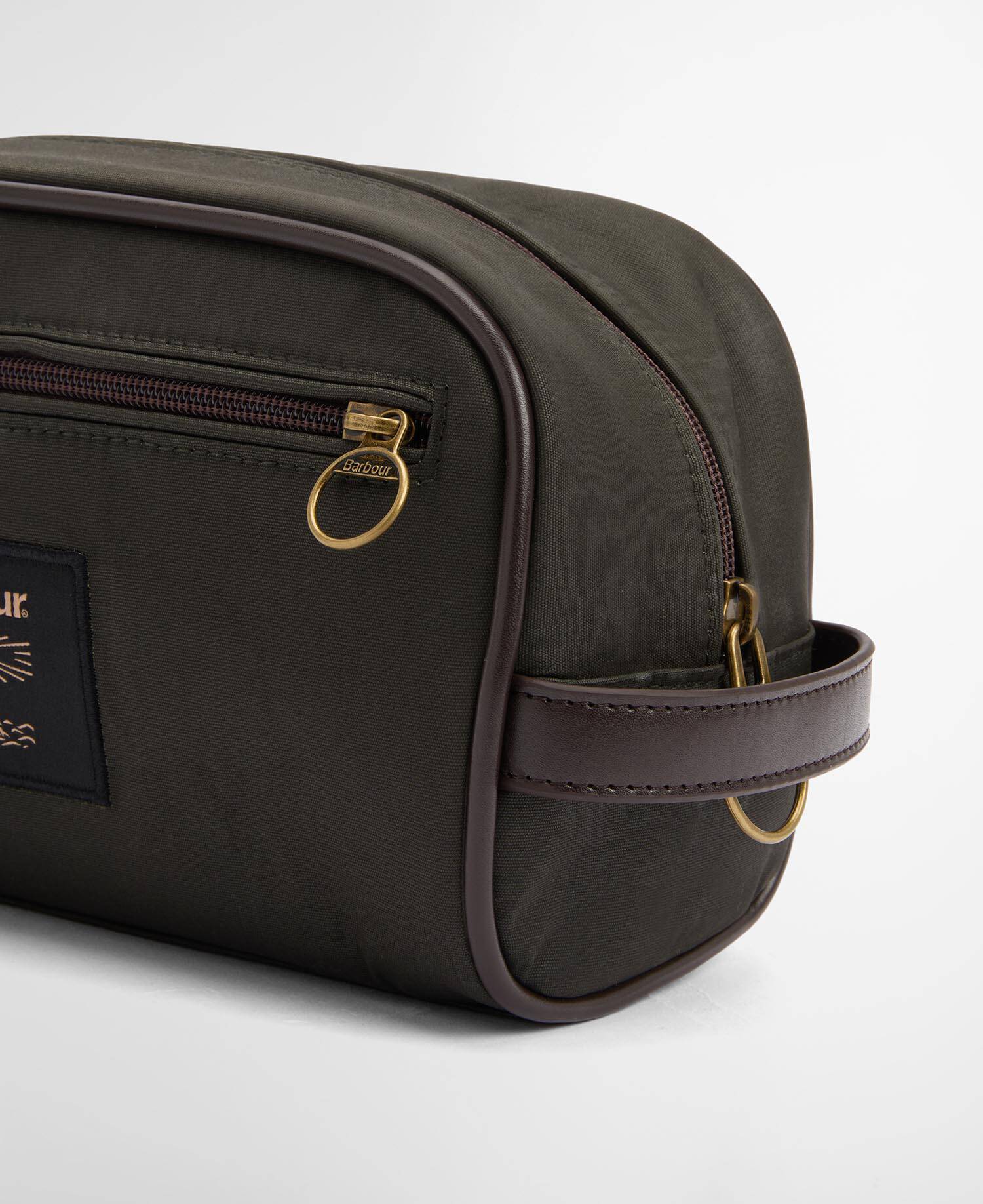 Barbour Waxed Washbag
