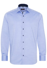 Load image into Gallery viewer, Eterna Modern Fit Shirt Blue 8100/12
