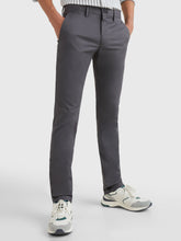 Load image into Gallery viewer, Tommy Hilfiger Core Bleecker Chino
